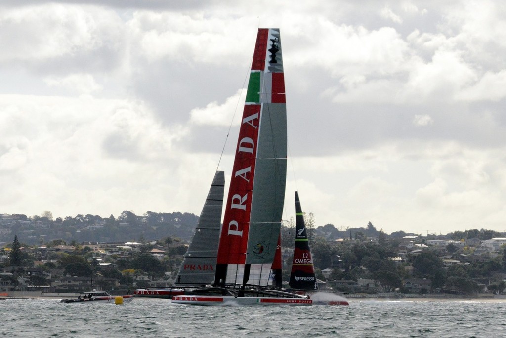 Luna Rossa closes in on the mark with NZA to windward - Emirates Team NZ and Luna Rossa Race Training - March 6, 2013 © Sail-World.com NZL http://www.sail-world.com/nz